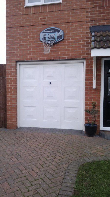 White Insulated Roller Door (Before)