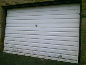 Steel Blue Garador Rectracable Garage Door (Before)