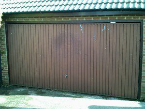 Rosewood Sectional Garador Door (Before)